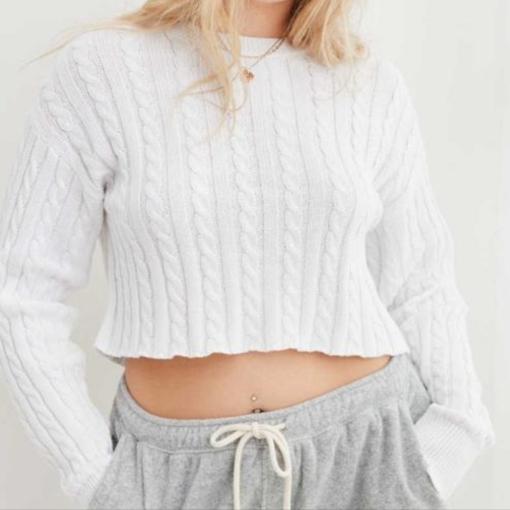 Aerie NWT white Cable Knit Cropped Sweater xxs.